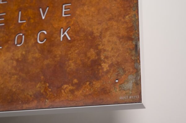 Qlocktwo Classic Creator's Edition Rust - English – Bild 4